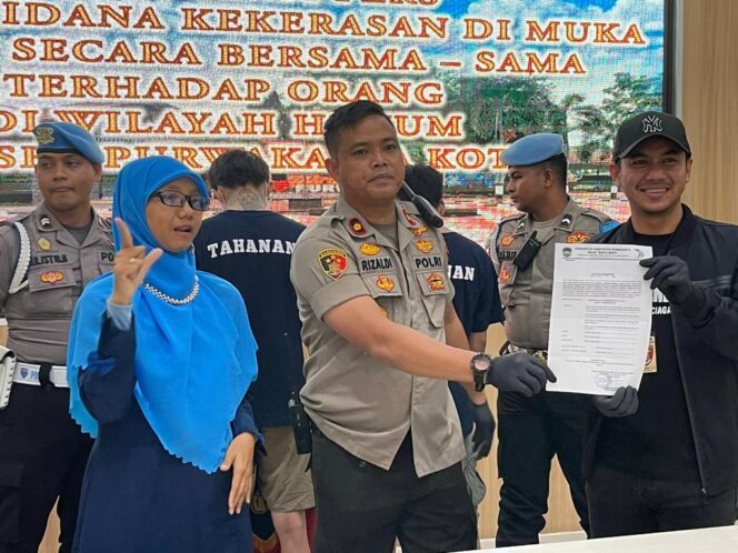 
 Polisi Di Purwakarta,Amankan Dua Dari Lima Pelaku Pengeroyokan Seorang Pemuda Warga Munjul Jaya