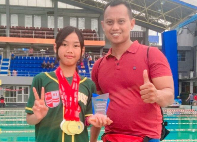 
 Keren,Anak Anggota Satpolairud Polres Purwakarta Sabet 9 Medali di West Java Swimming Competition 2022