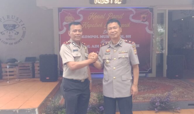 
 Polsek Arcamanik Gelar Kenal Pamit Kapolsek,dan Pelepasan Anggota