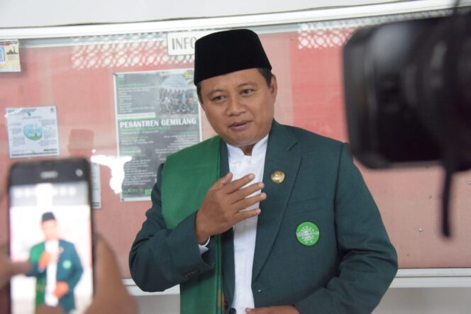 
 Batal Diundang Di Harlah Satu Abad NU, Uu Ruzhanul: Saya Tidak Masukkan ke Hati