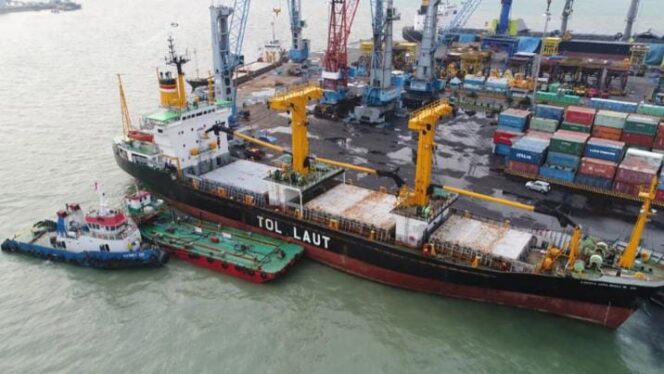 
 Teknologi Digital,Solusi Tepat Tingkatkan PNBP di Pelabuhan