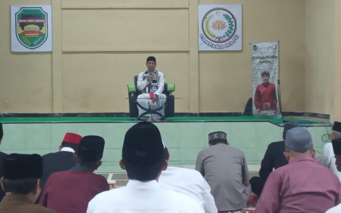 
 Kepala Desa Campaka Yayan Sahrodi,SH dalam acara Halal Bihalal dan Do'a Bersama di Aula Desa Campaka,Jum'at 05/05/2023 (Foto : Istimewa/Infotipikor)