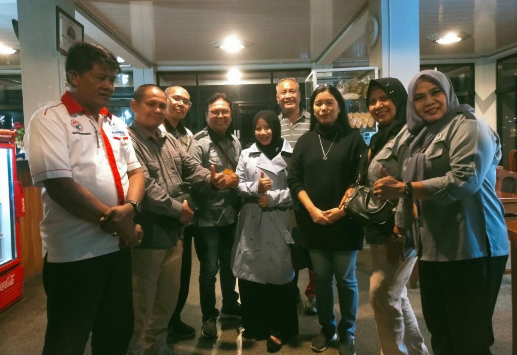 Retret Touring Anniversary Jurnalis IWO Indonesia Sleman di Wonosobo