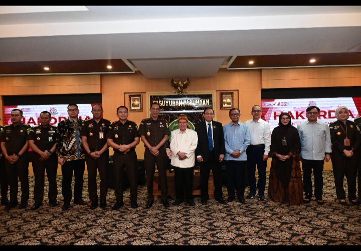 Peringati Hakordia 2025, Kajati Jabar Umumkan Capaian Kinerja dan Gelar Upacara serta Kuliah Umum di Universitas Pasundan