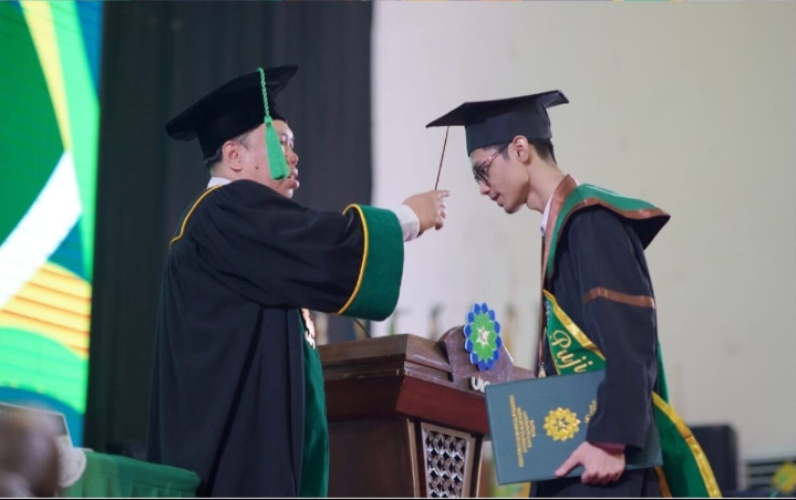 Tinggal I Sidang Senat Terbuka Wisuda Ke-106 UIN Sunan Gunung Djati Bandung