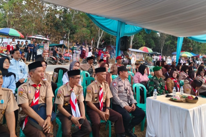 Dukung Pembentukan Karakter Generasi Muda, Polsek Cibatu Hadiri Pembukaan Jambore Ranting di Kecamatan Cibatu